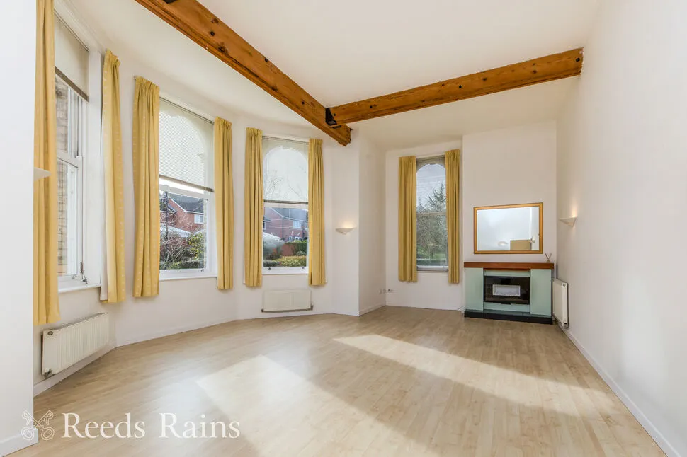 Sandringham House, Kensington Square, Cheshire, SK10, photo 3