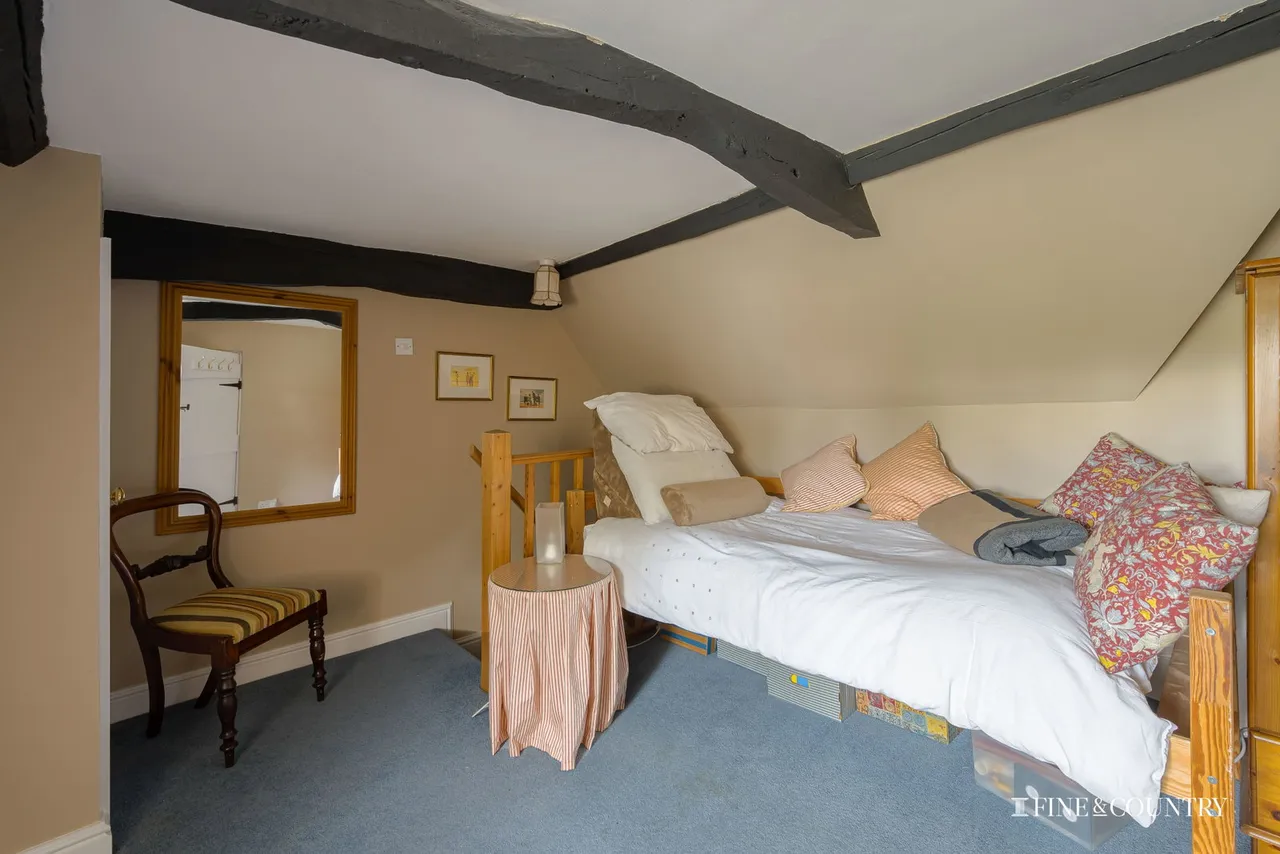 Spalding, photo 24