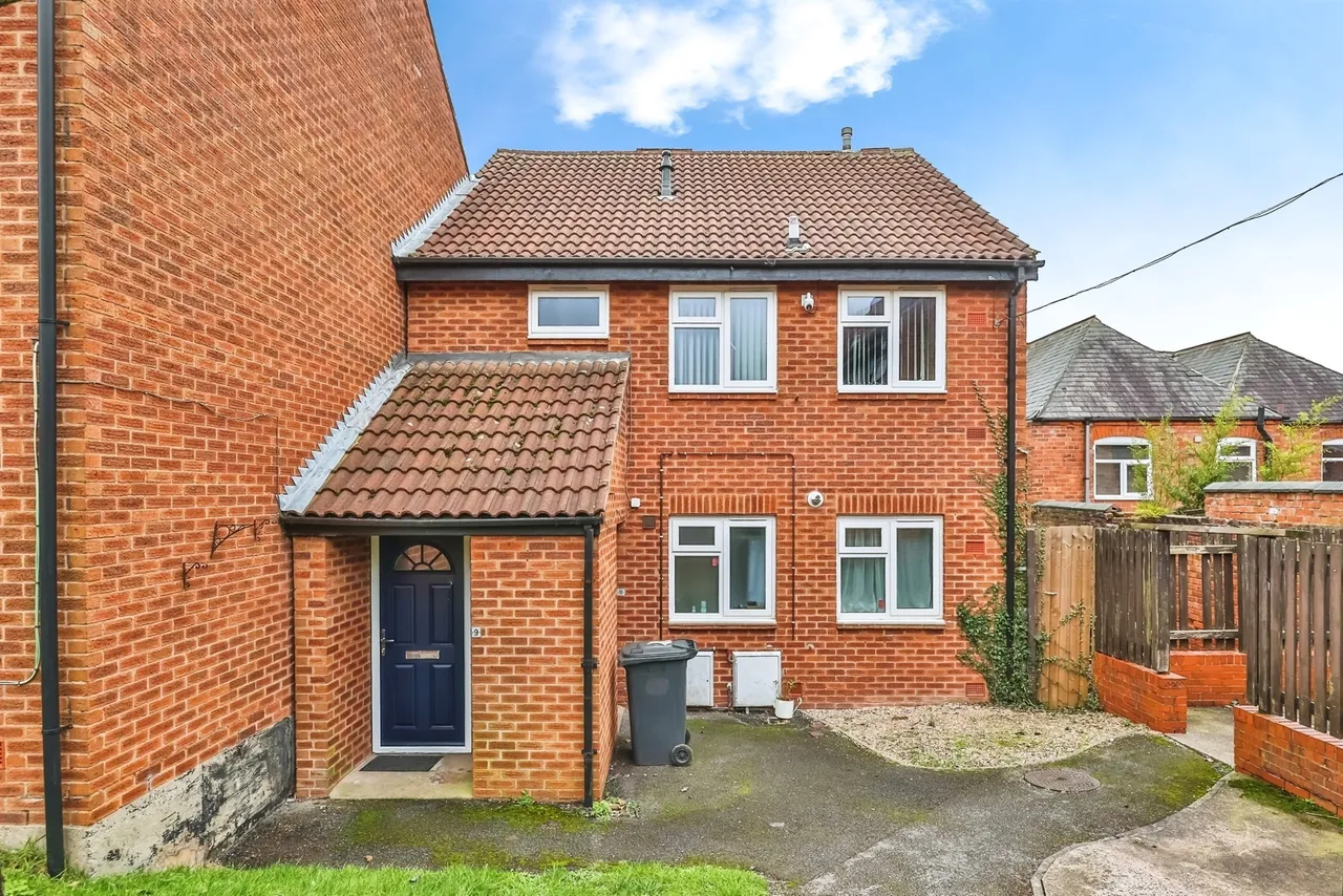 Blackburn Place, Ilkeston, DE7, photo 2