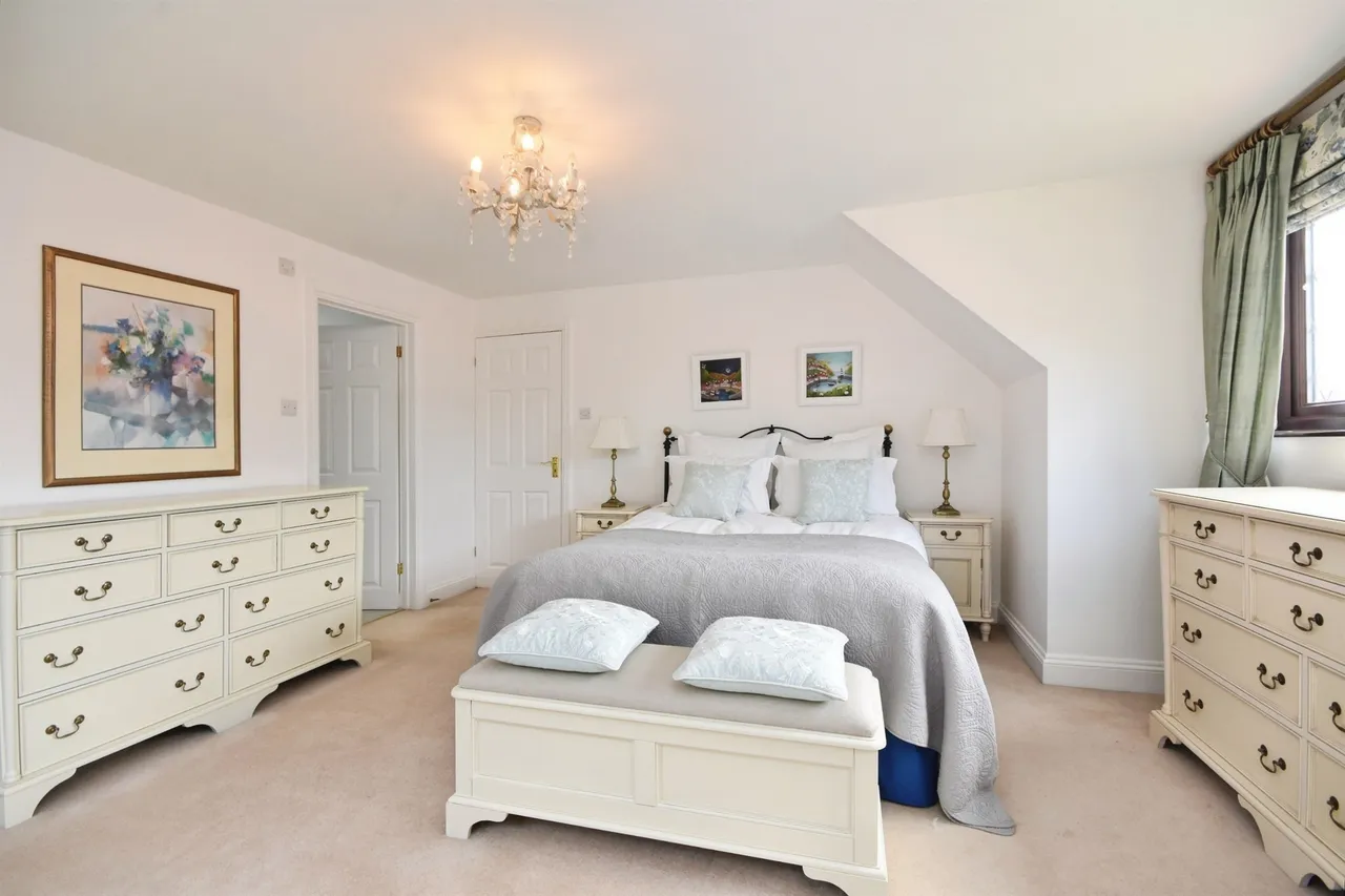 Ashwells Road, Pilgrims Hatch, CM15, photo 14