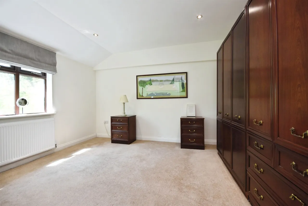 Ashwells Road, Pilgrims Hatch, CM15, photo 25