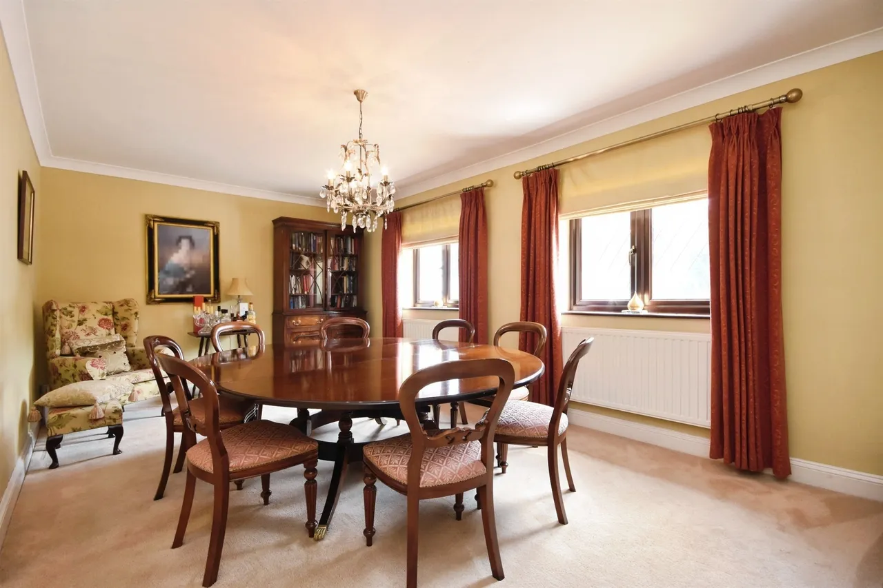 Ashwells Road, Pilgrims Hatch, CM15, photo 10