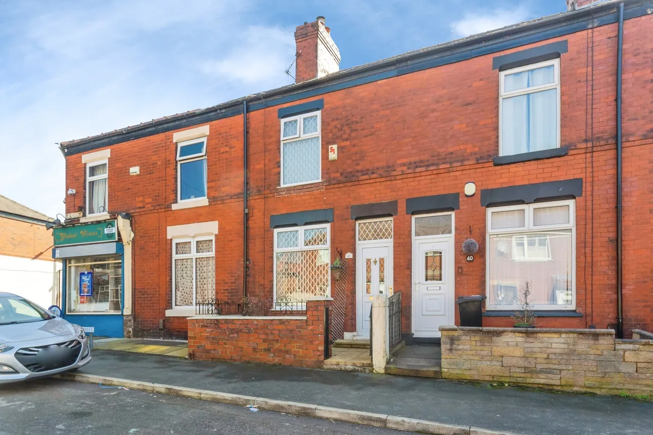 2 bed house for sale — Celtic Street, Stockport