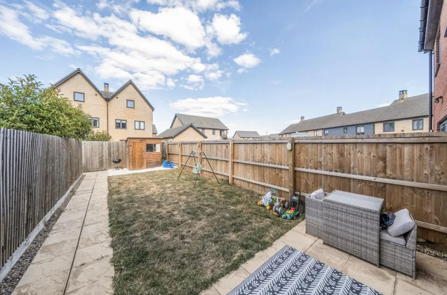 Camilla Grove, Houghton Regis, LU5, photo 13