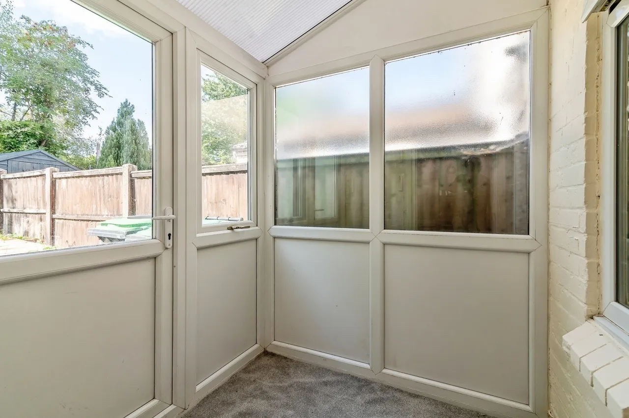 Carlingford Road, Hucknall, Nottingham, Nottinghamshire, NG15, photo 12