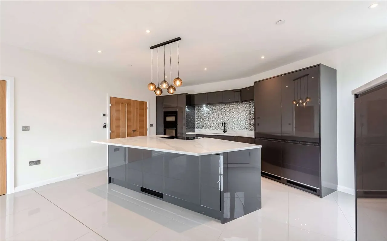 Clayton Road, Mold, Flintshire, CH7 1SU, photo 5