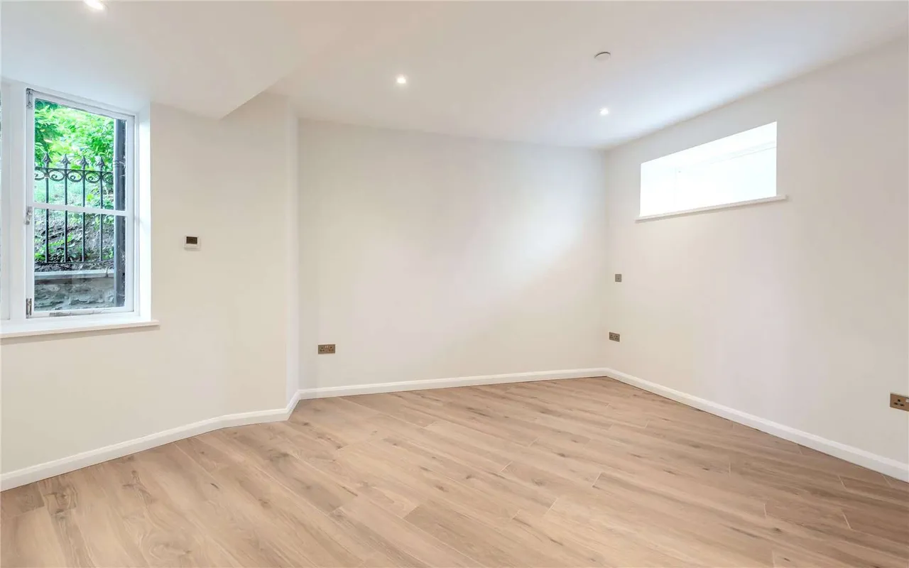 Clayton Road, Mold, Flintshire, CH7 1SU, photo 9