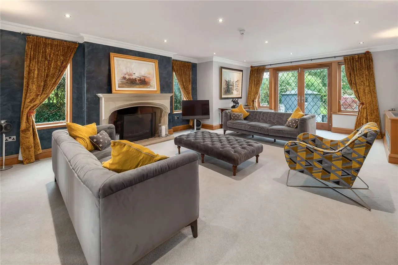 Withinlee Road, Mottram St. Andrew, Macclesfield, Cheshire, SK10 4AU, photo 6
