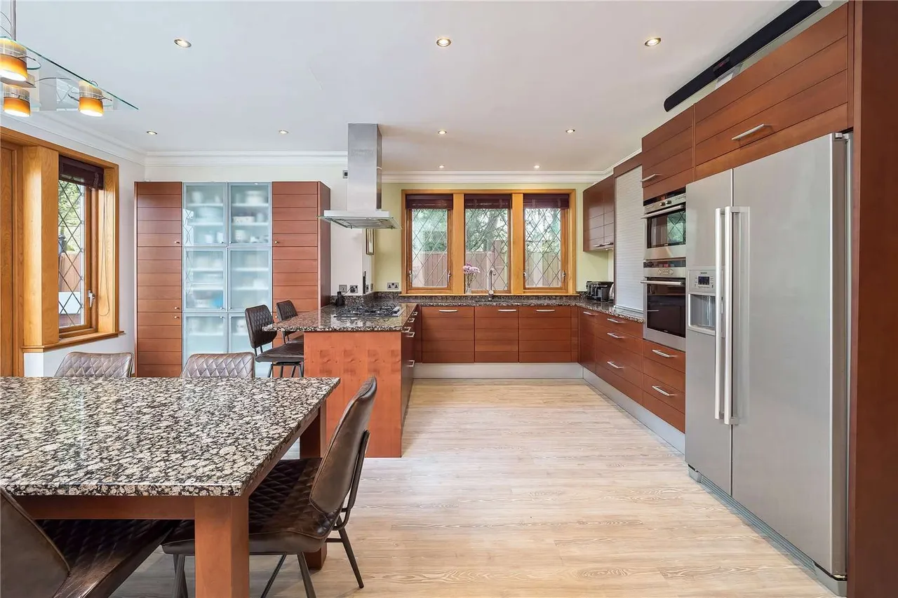 Withinlee Road, Mottram St. Andrew, Macclesfield, Cheshire, SK10 4AU, photo 5