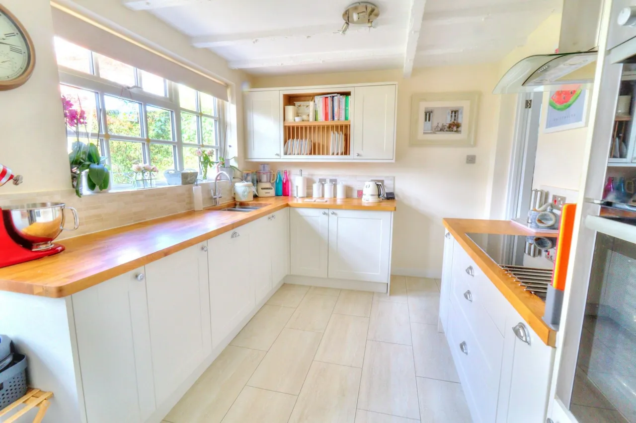 Mill Road, Stokenchurch, HP14, photo 13