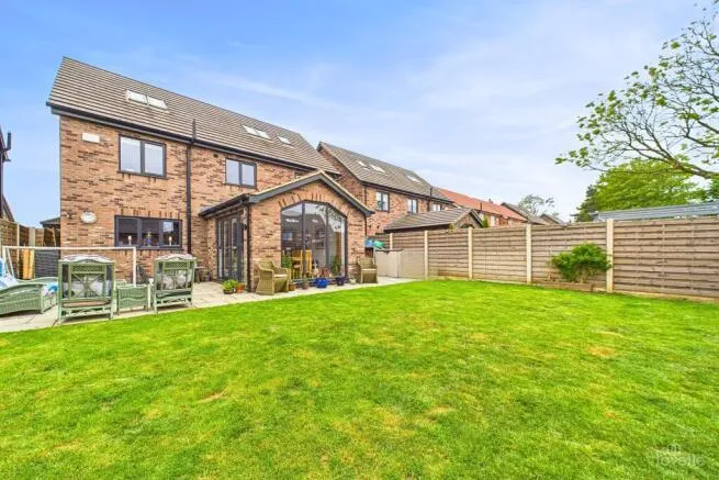 Coxes Meadow, Ulceby, DN39, photo 2
