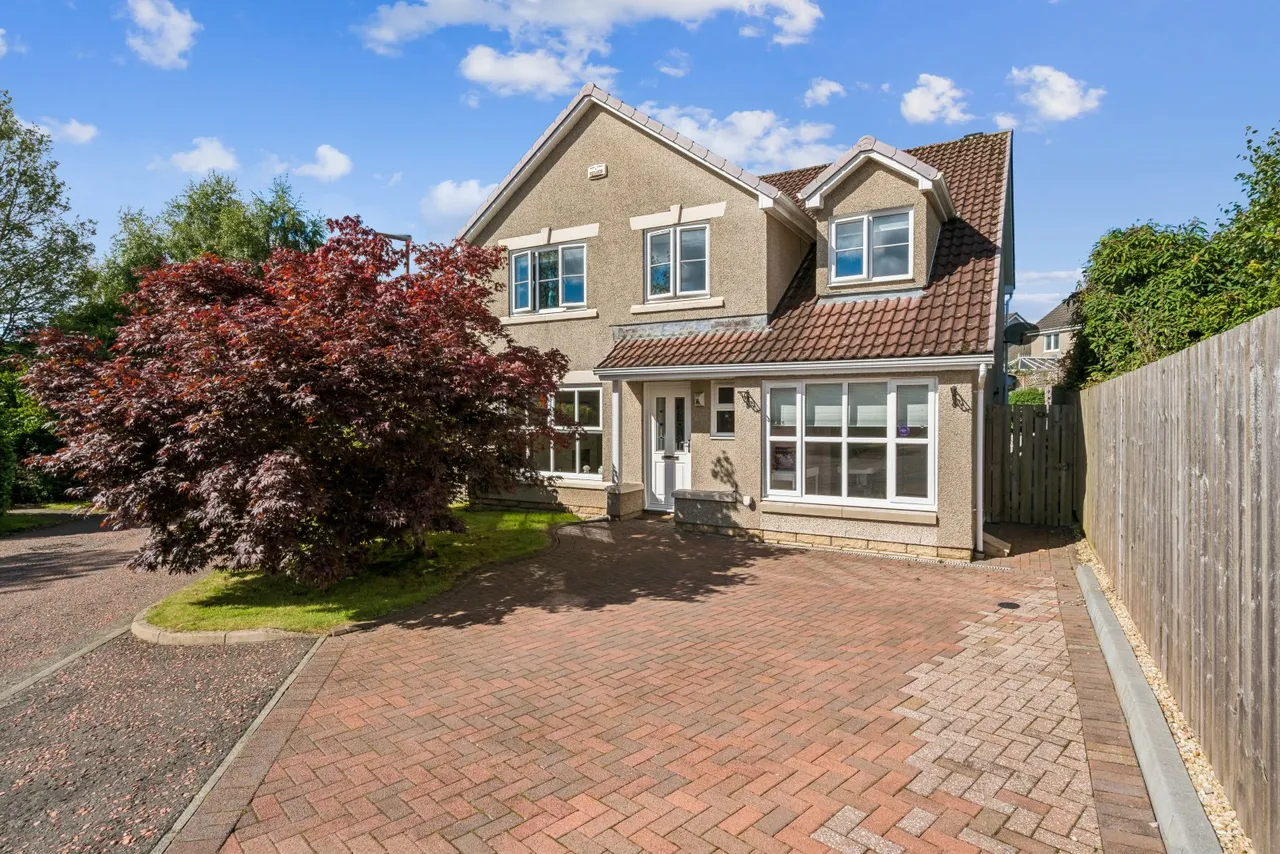 4 bed house for sale, Lindsay Brae, Dunblane, FK15