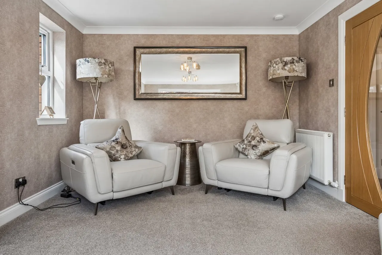 Lindsay Brae, Dunblane, FK15, photo 6