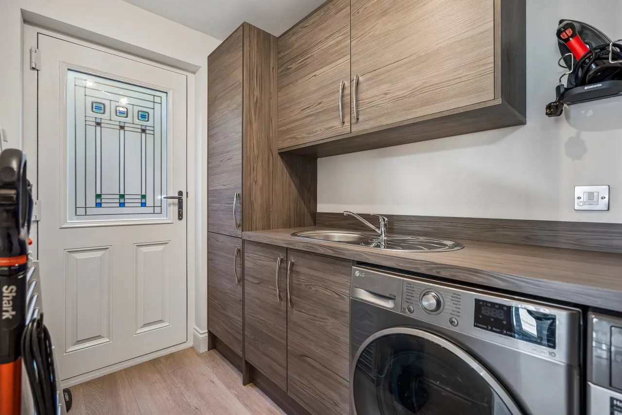 Lindsay Brae, Dunblane, FK15, photo 16