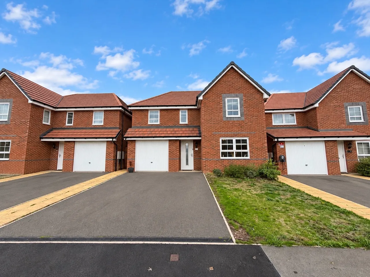 4 bed house for sale, Dawes Way, Hednesford, WS12