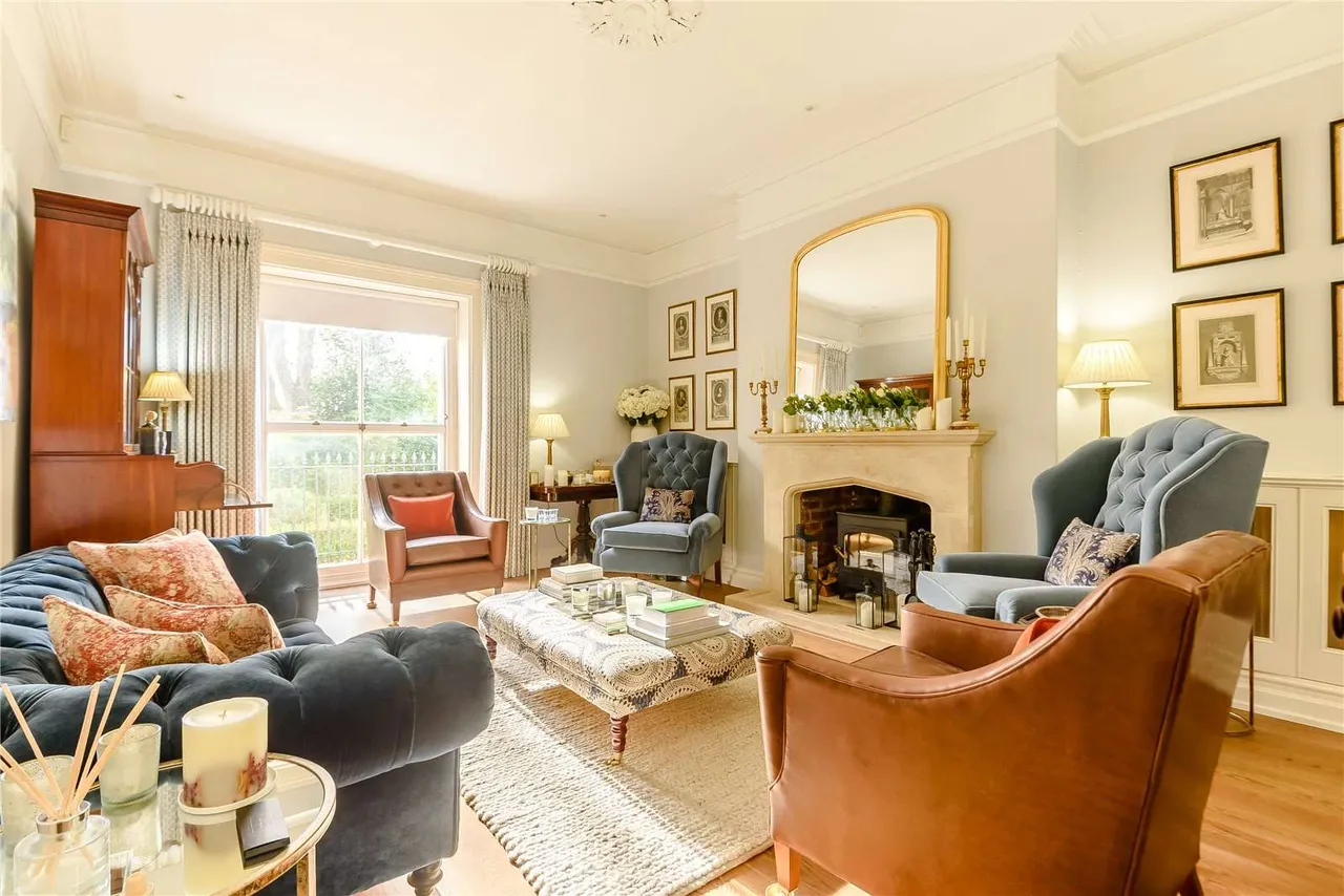 St. James Lane, Winchester, Hampshire, SO22 4NX, photo 4