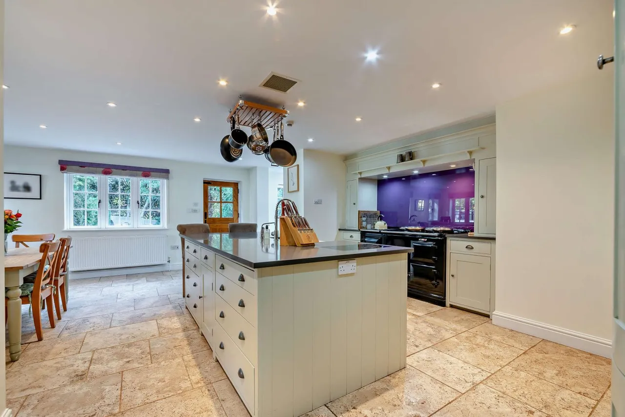 East Woodhay, Newbury, RG20 0NT, photo 5
