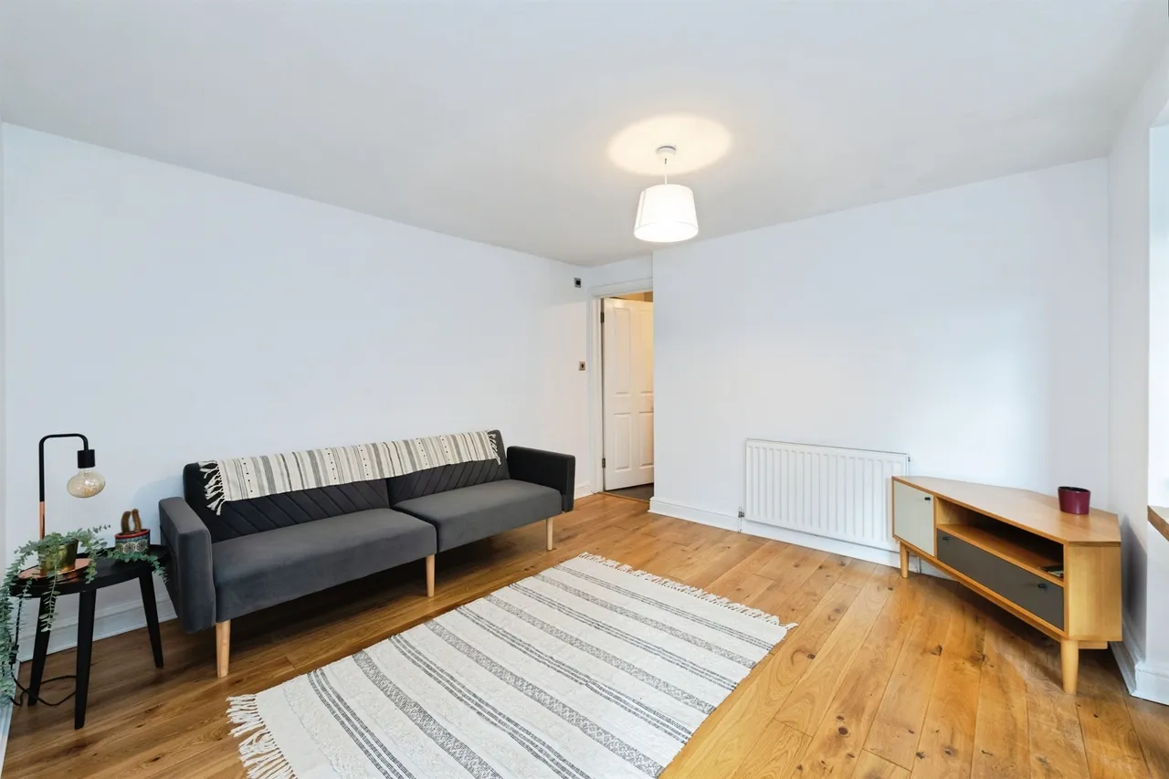 London Road, Redhill, RH1, photo 6