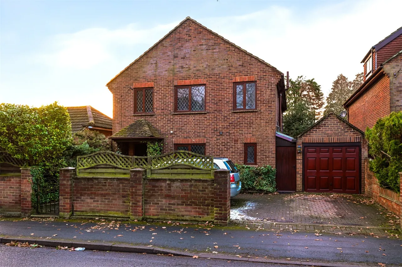Station Road, Farnborough, GU14 7PZ, photo 12