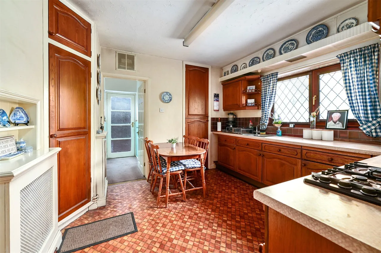 Station Road, Farnborough, GU14 7PZ, photo 5
