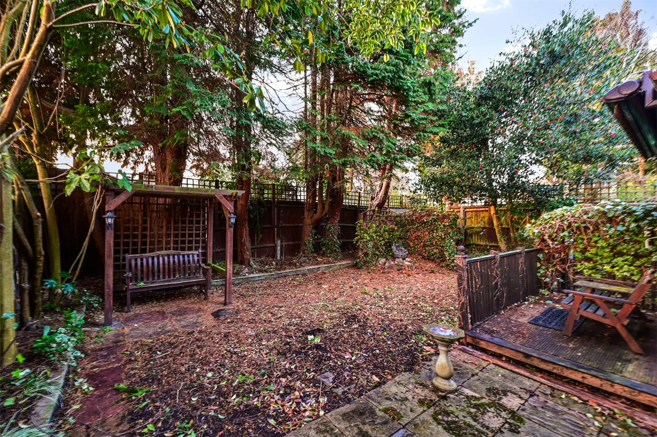 Station Road, Farnborough, GU14 7PZ, photo 10