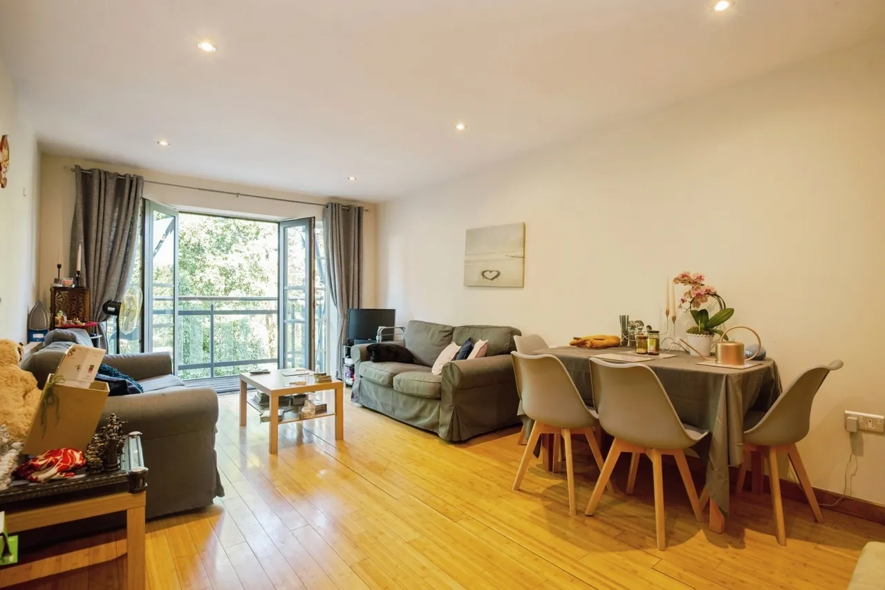 2 bed flat for sale — South Mews, Magretian Place, CARDIFF, South Glamorgan, CF10