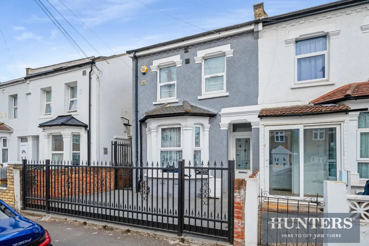 5 bed house for sale — Cromwell Road, Hounslow