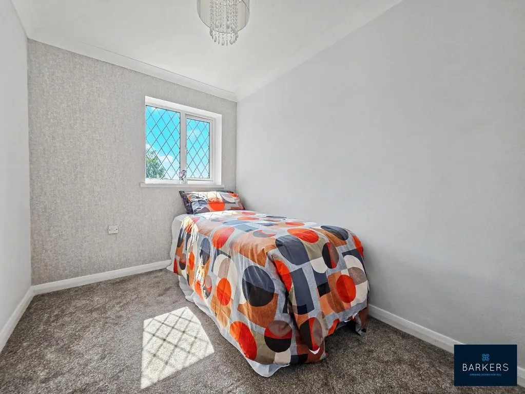 Elmwood Drive, Brighouse HD6 2AP, photo 8