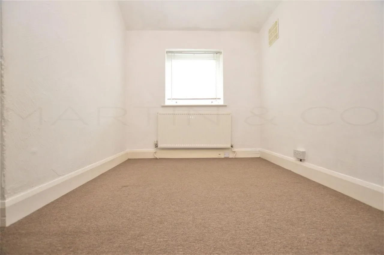 Dorrit Way, Rochester, photo 9