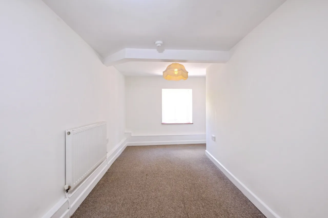 St. James Street, Monmouth, NP25, photo 8