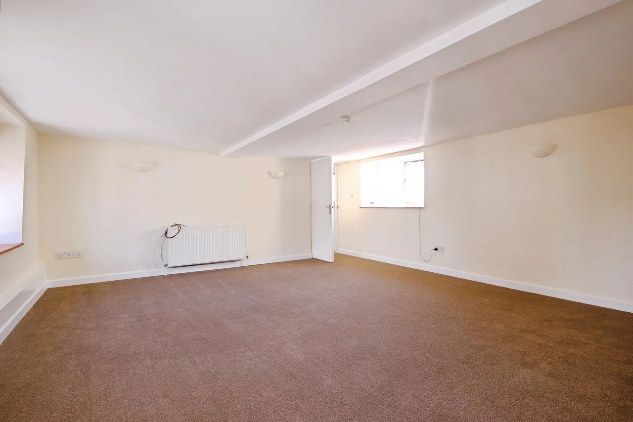 St. James Street, Monmouth, NP25, photo 12