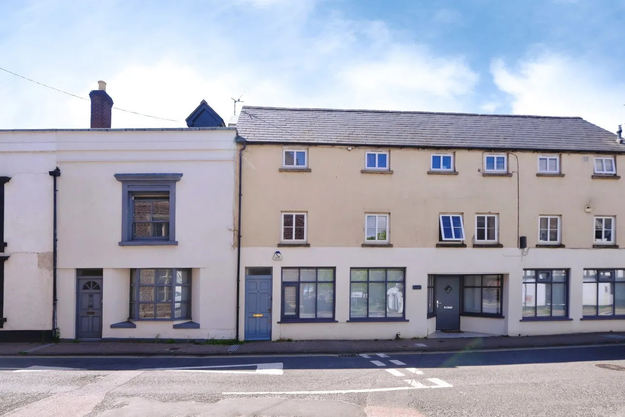 2 bed flat for sale, St. James Street, Monmouth, NP25