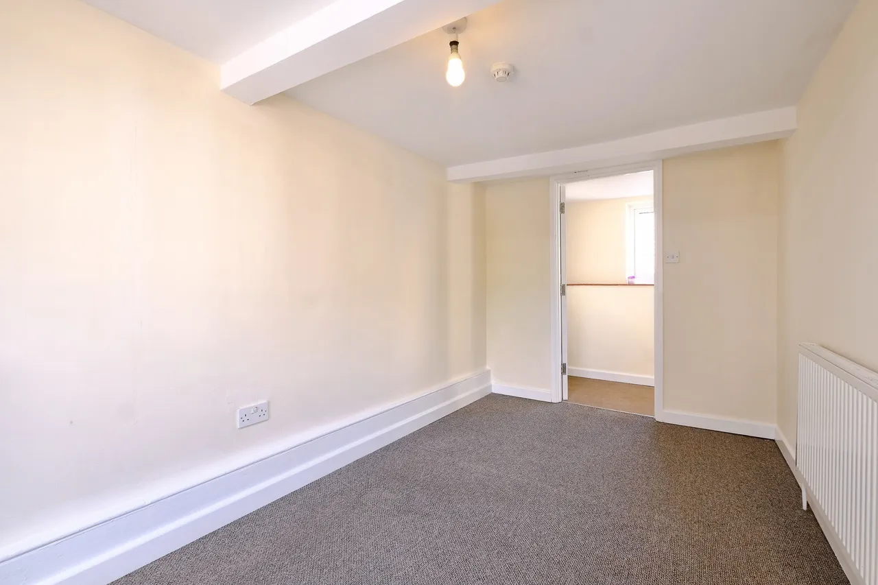 St. James Street, Monmouth, NP25, photo 9