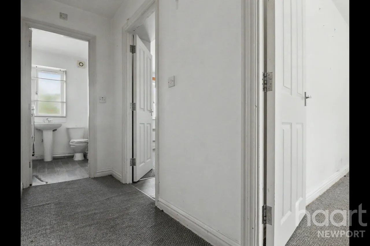 Commercial Road, Newport, NP20, photo 5
