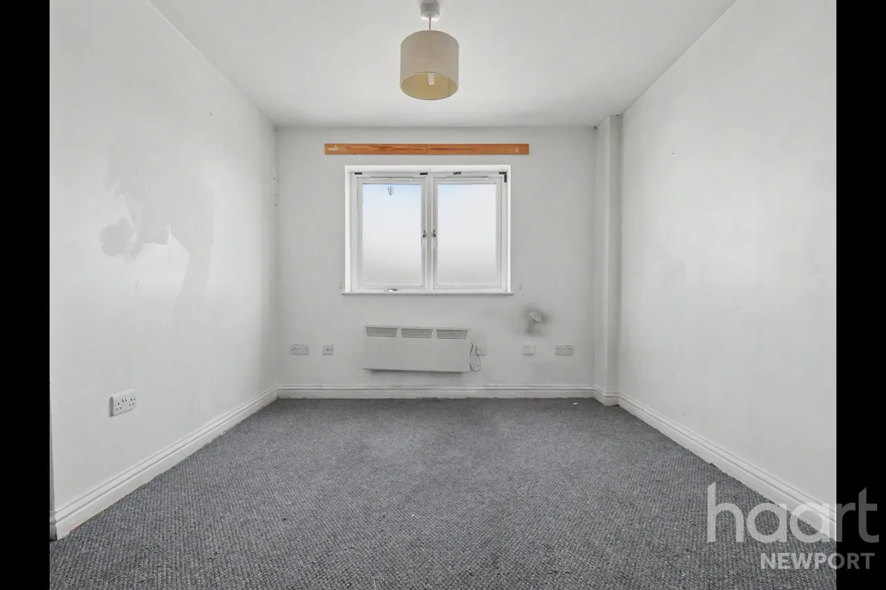 Commercial Road, Newport, NP20, photo 2