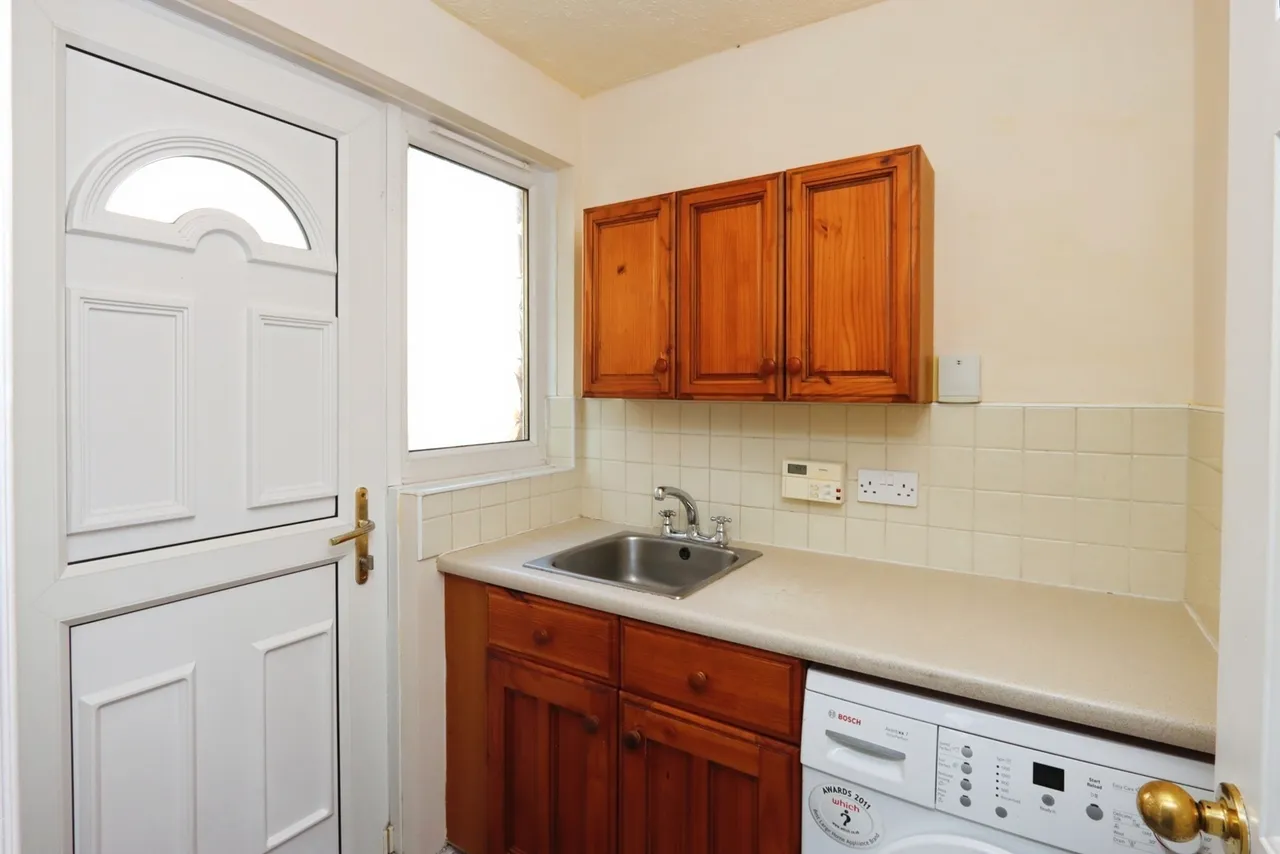 Lyminton Lane, ROTHERHAM, South Yorkshire, S60, photo 6