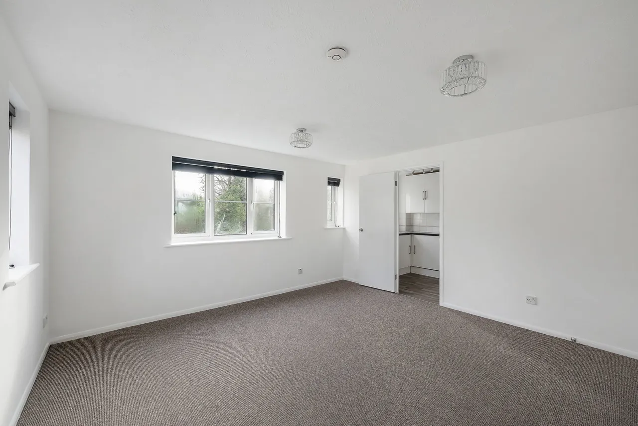 2 bed flat to rent — Tylers Court, Alperton, HA0