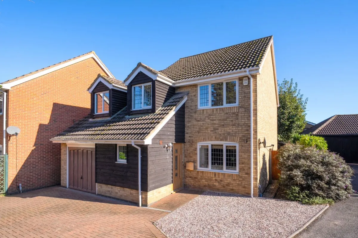 4 bed house for sale, Abbis Close, Flitwick, MK45