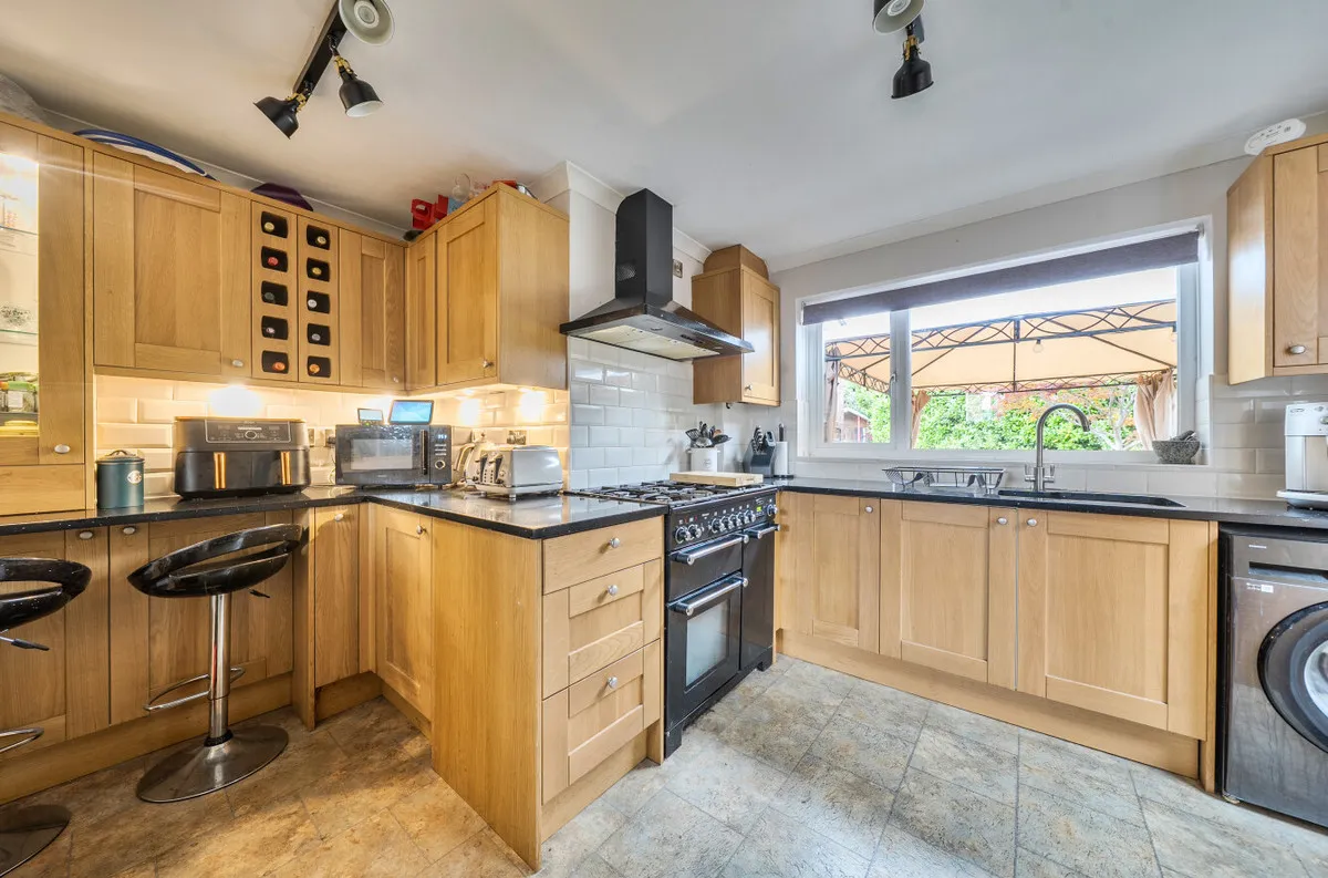 Pulborough, RH20 2JL, photo 4