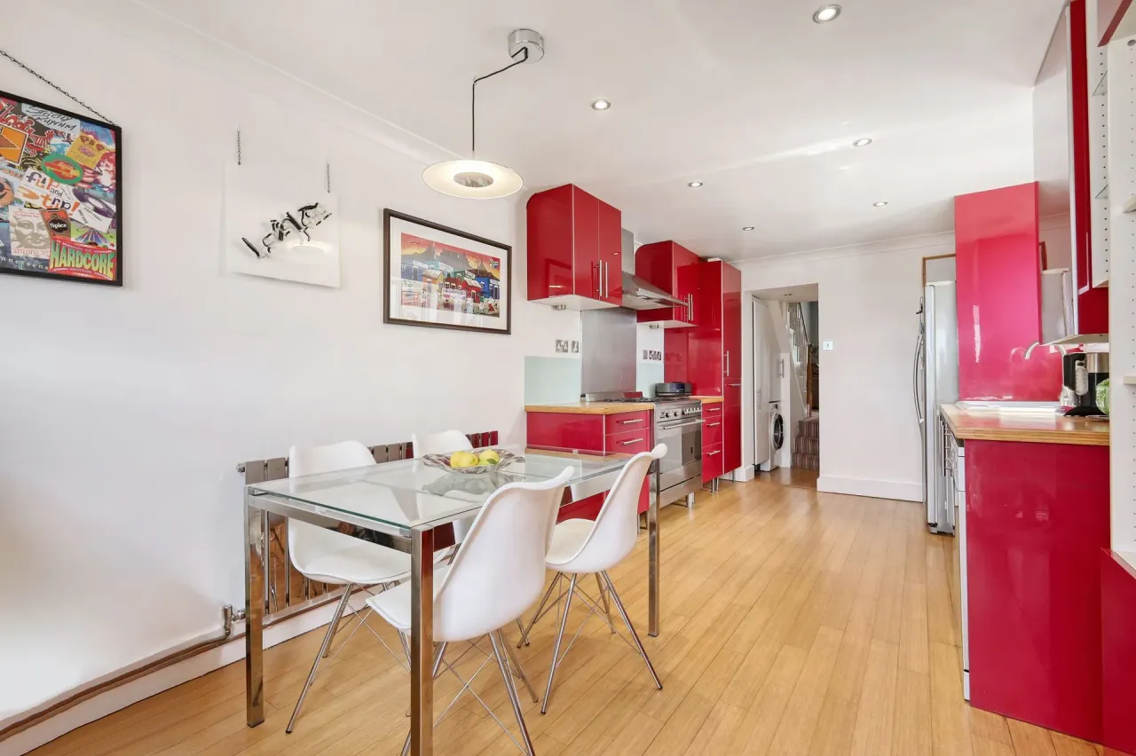 Hoe Street, London, E17, photo 6