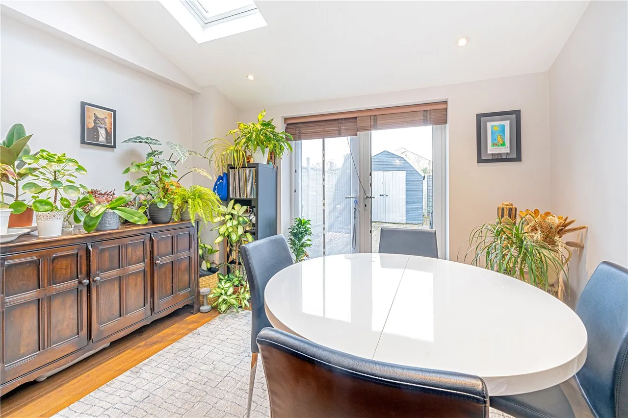 Sonning Gardens, Hampton, TW12 3PN, photo 4