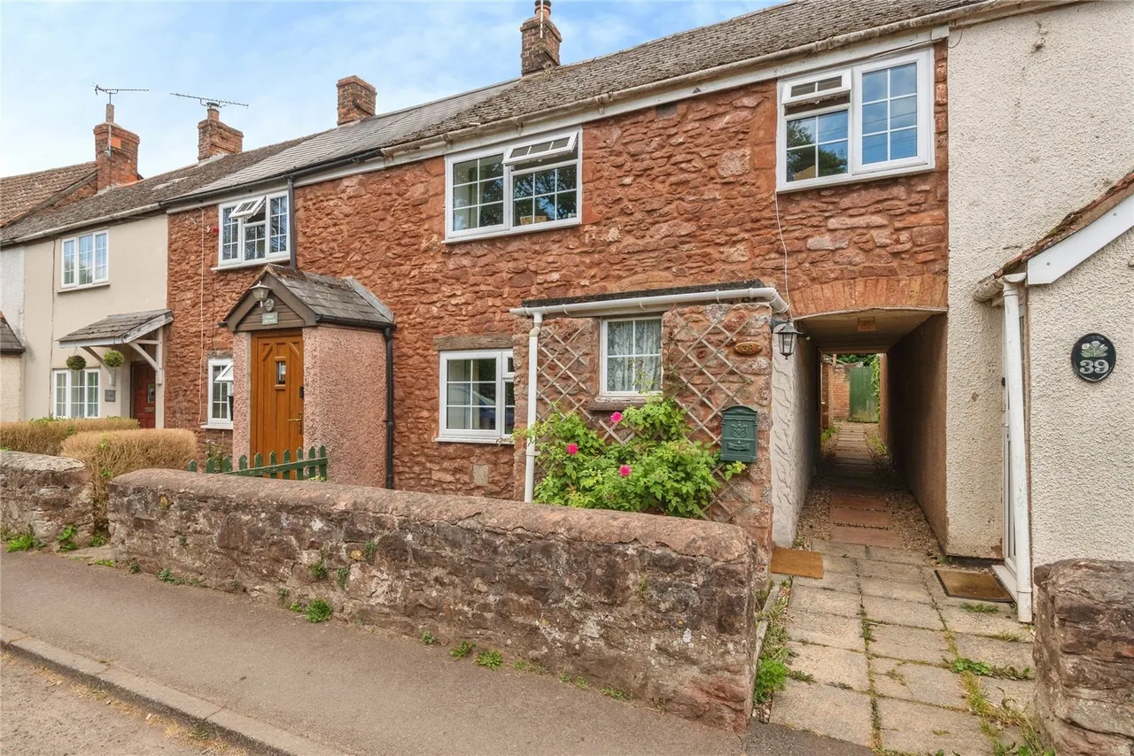 3 bed house for sale, Mount Street, Bishops Lydeard, TA4