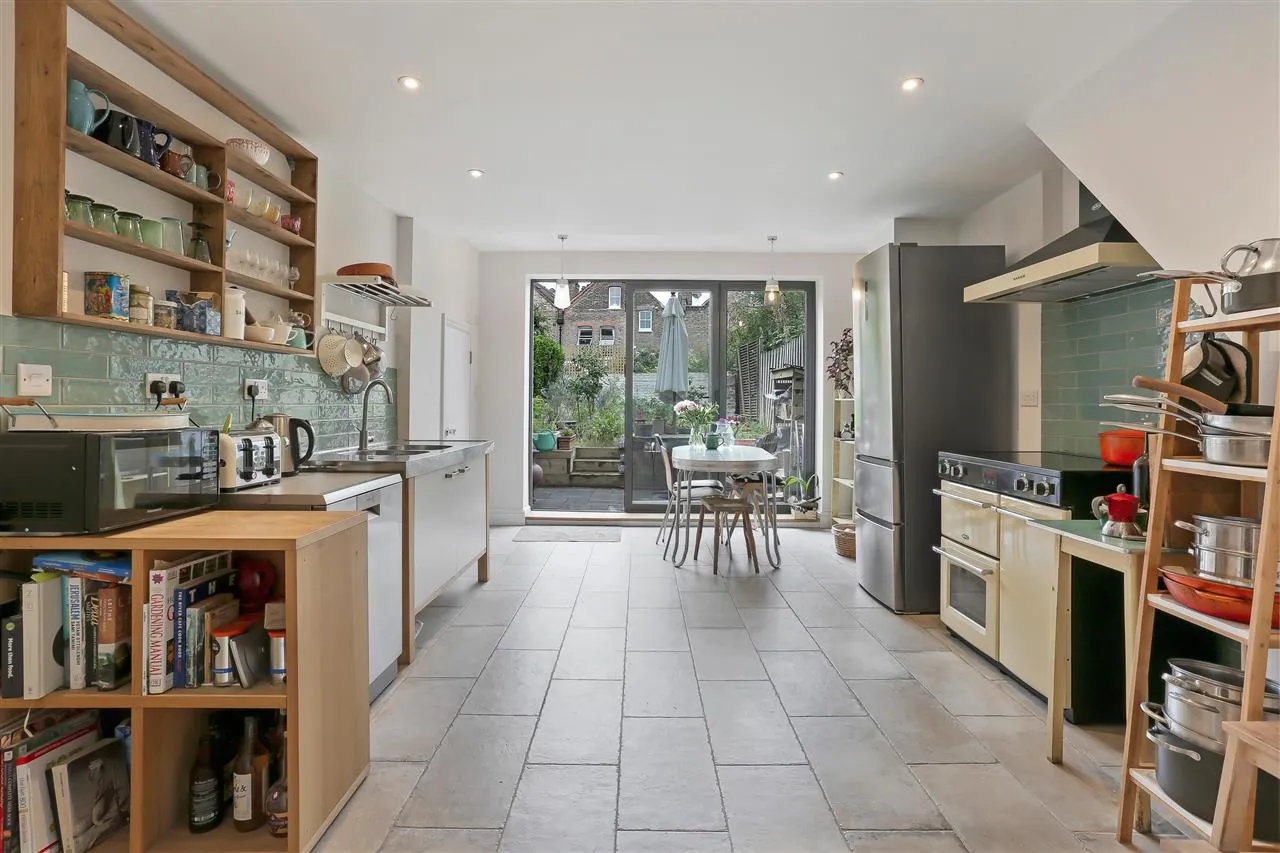 4 bed house for sale — Tavistock Terrace, London