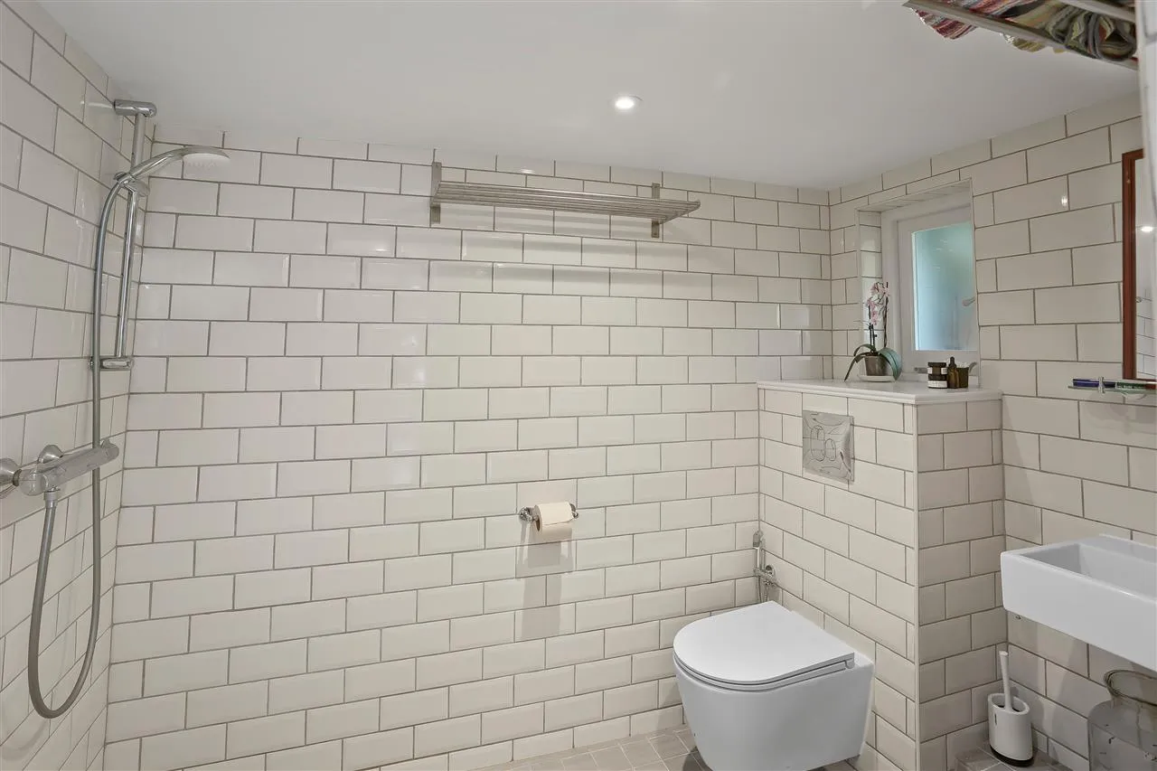 Tavistock Terrace, London, photo 18