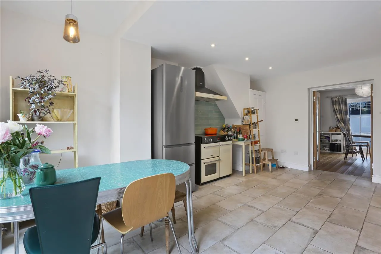 Tavistock Terrace, London, photo 16