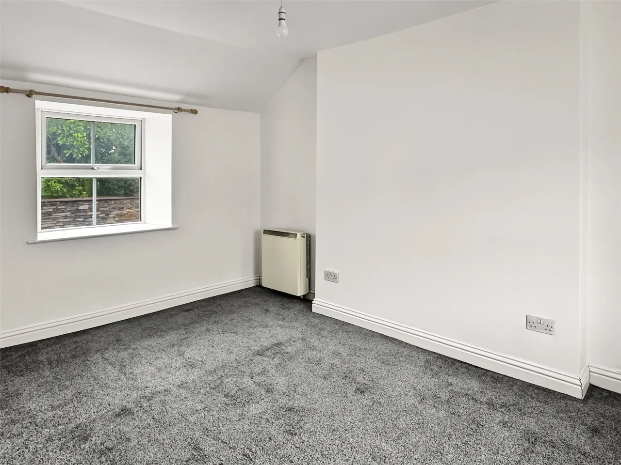 Dennison Road, Bodmin, PL31, photo 8