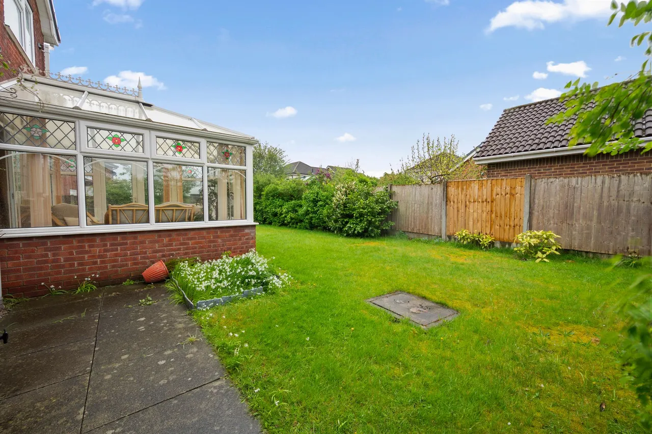 Shropshire Close, Woolston, Warrington, Warrington, WA1 4DY, photo 24