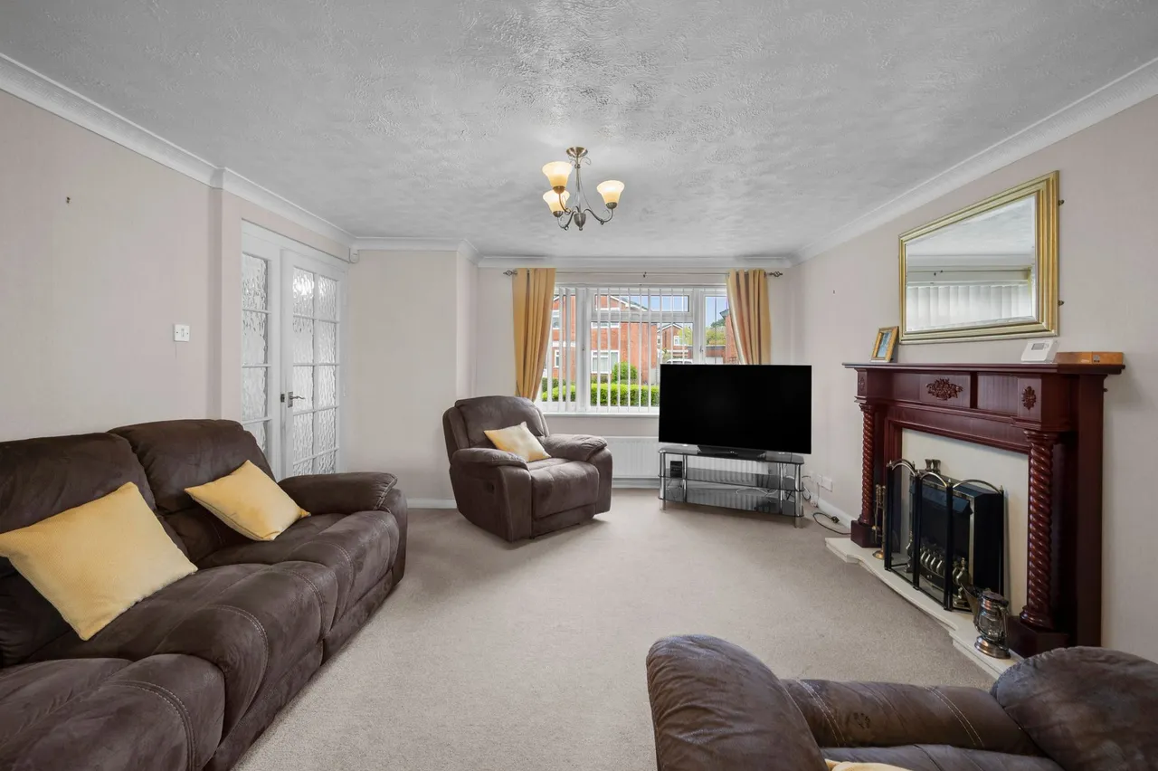 Shropshire Close, Woolston, Warrington, Warrington, WA1 4DY, photo 9