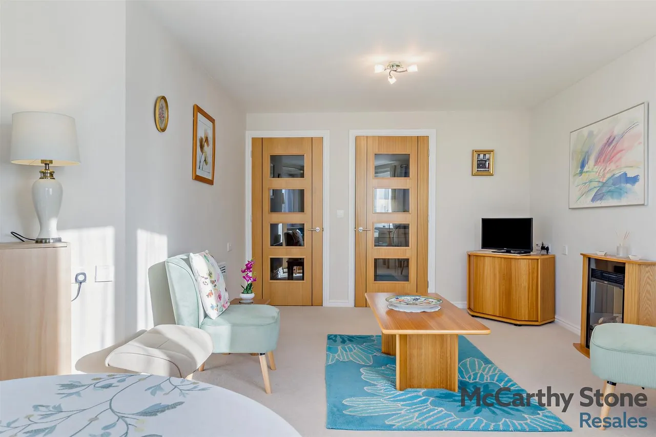Avenue Road, Lymington, SO41, photo 19