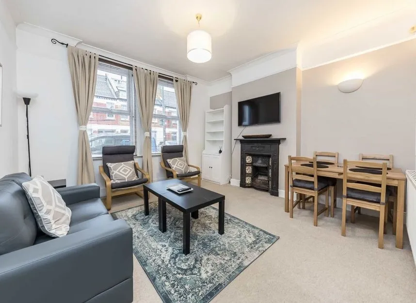 1 bed flat to rent — Hoyle Road, Tooting, SW17